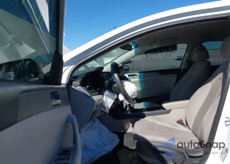 2019 Hyundai Sonata Se z USA, uszkodzony, nr VIN 5NPE24AF2KH765081